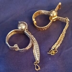 Gold-Tone Women’s Glove/Scarf Clips